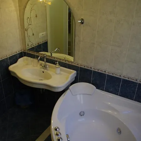 Tucci's Bed and Breakfast